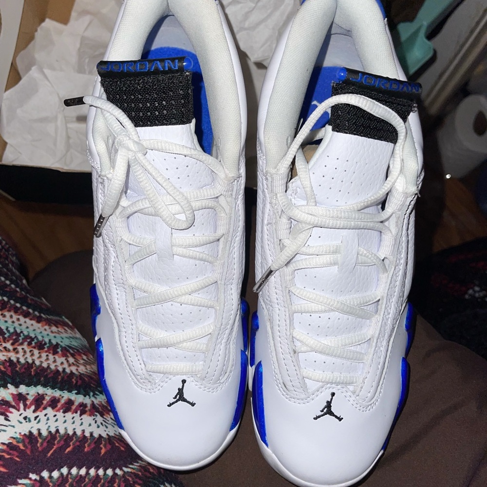 Hyper Royal Jordan 14s